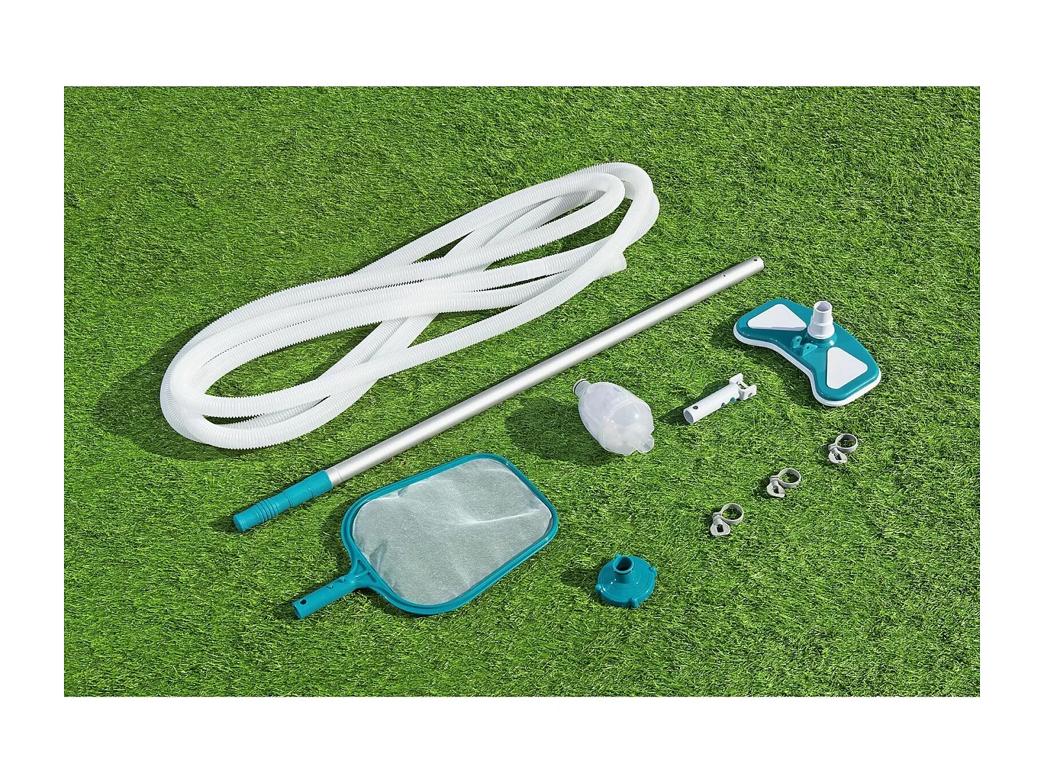Kit d'Entretien et Maintenance pour Piscines Bestway AquaClean avec Perche 279 cm, Nettoyeur et Épuisette, Connexion à Épurateur