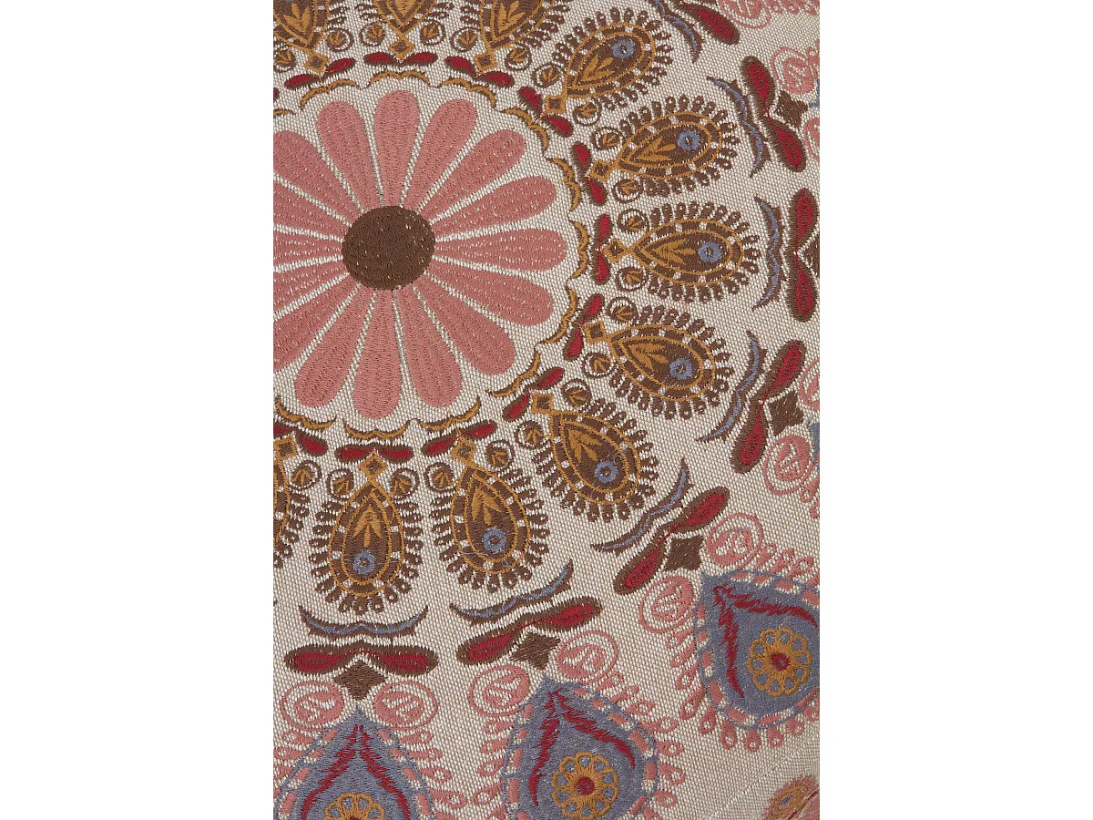 Pouf rembourré avec pieds en bois couleur lin