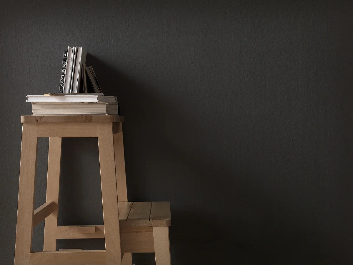 Banco de madeira de bétula natural