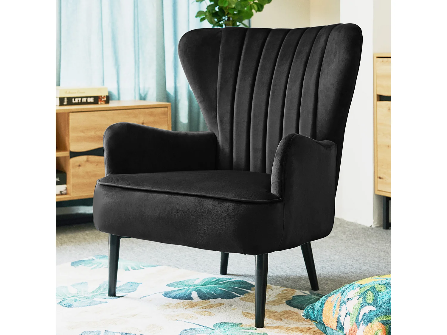 Fauteuil à oreilles rembourré