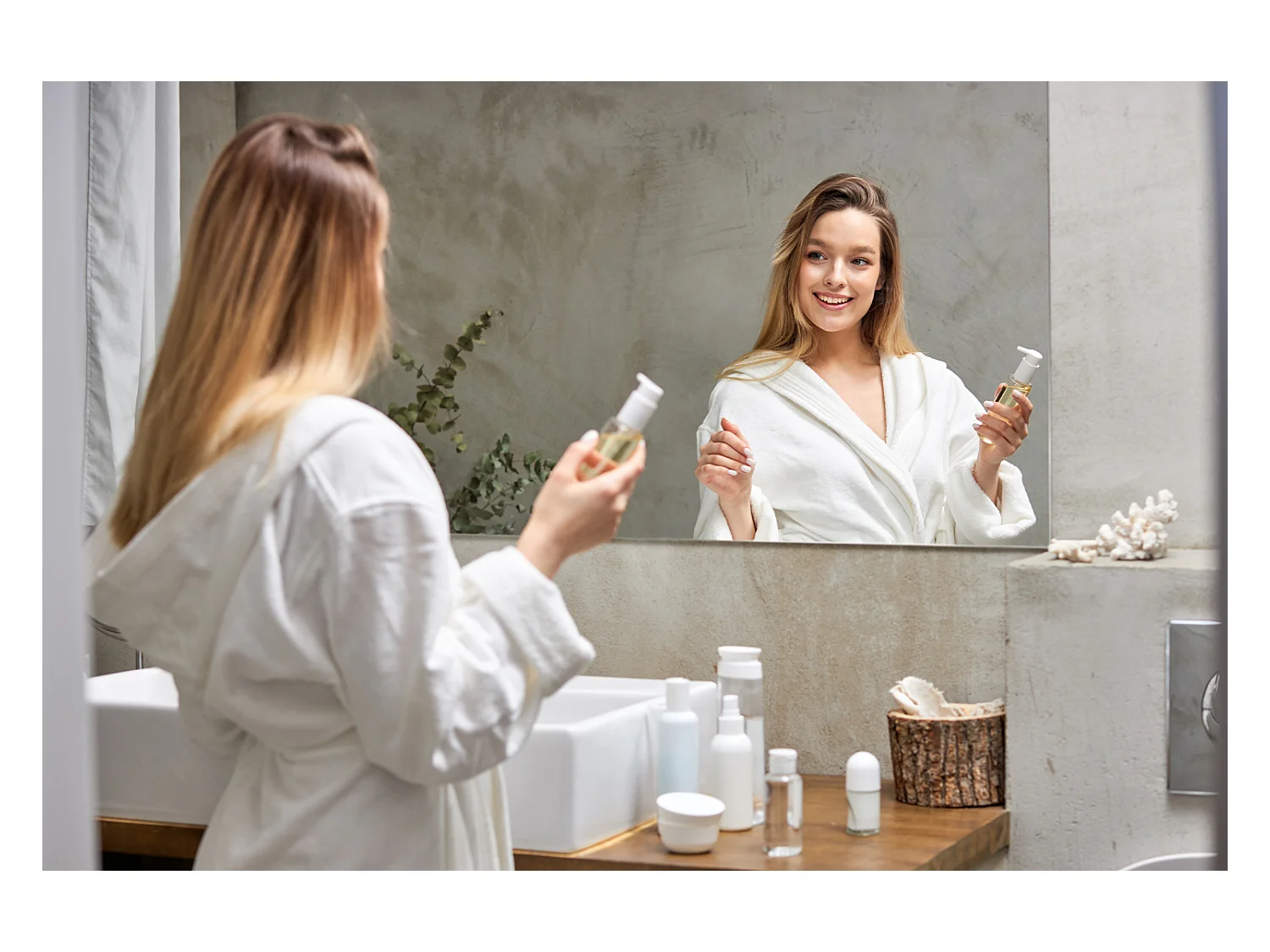 Moderner rechteckiger Spiegel ohne Rahmen 70x50 cm