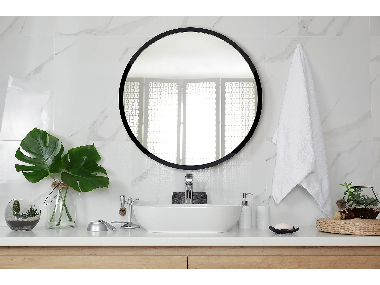 Runder Loft-Spiegel mit schwarzem Wandrahmen 80 cm