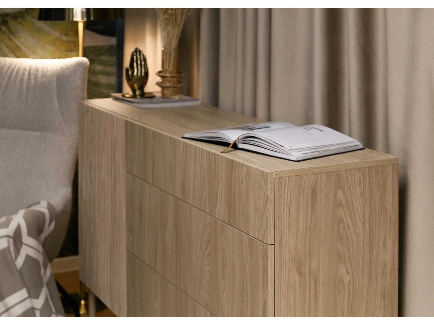 Buffet 3 tiroirs - 140 cm - avec 3 tiroirs - aspect chêne - NOLIE