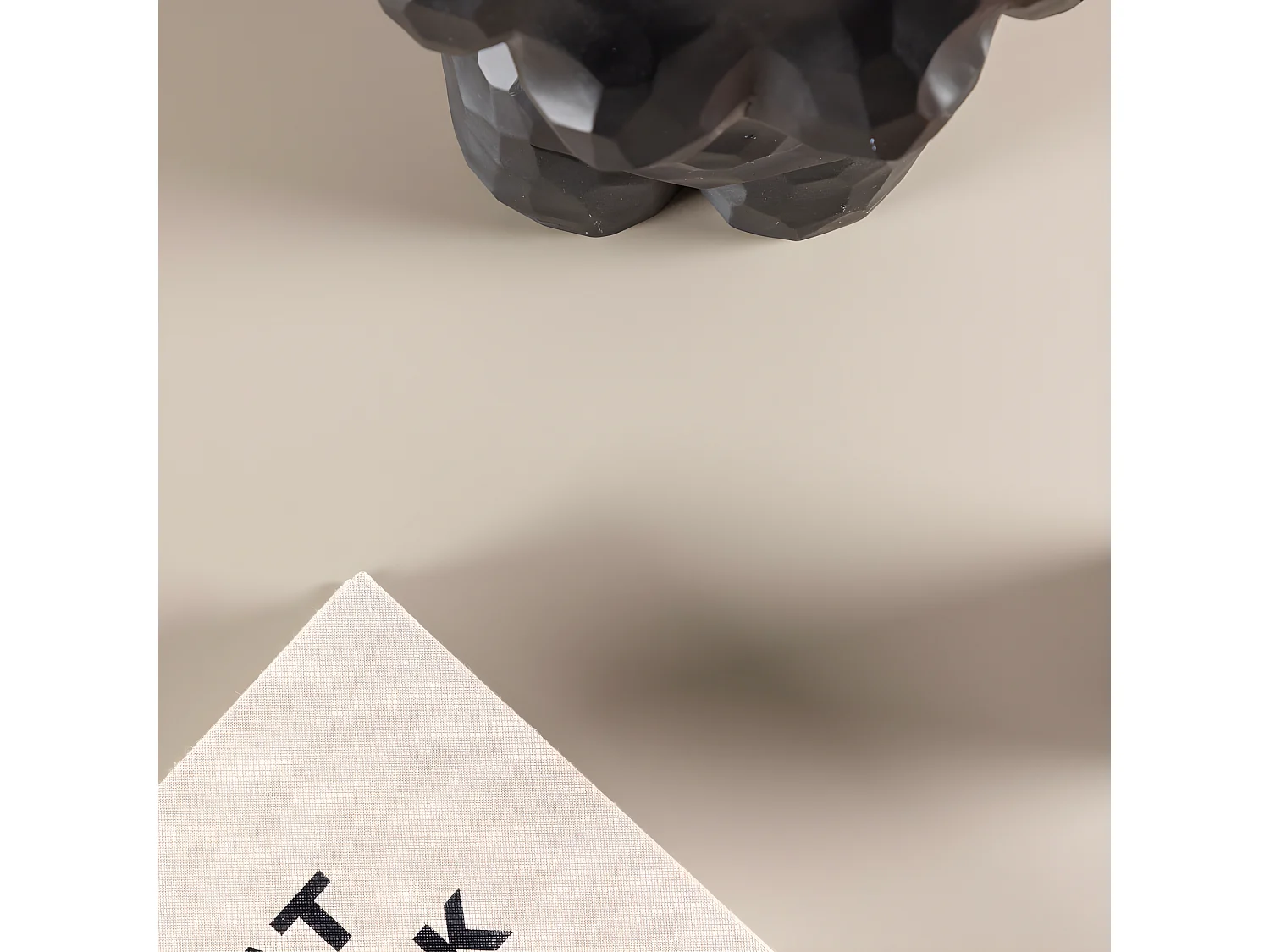 Table Basse Nervurée "Lenox" 90cm Beige