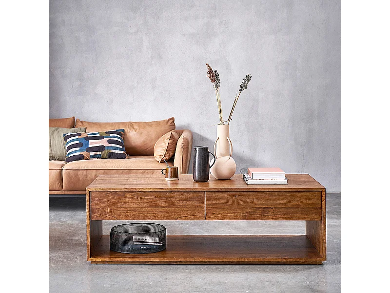 Tavolino in legno massello di mindi con finitura in noce