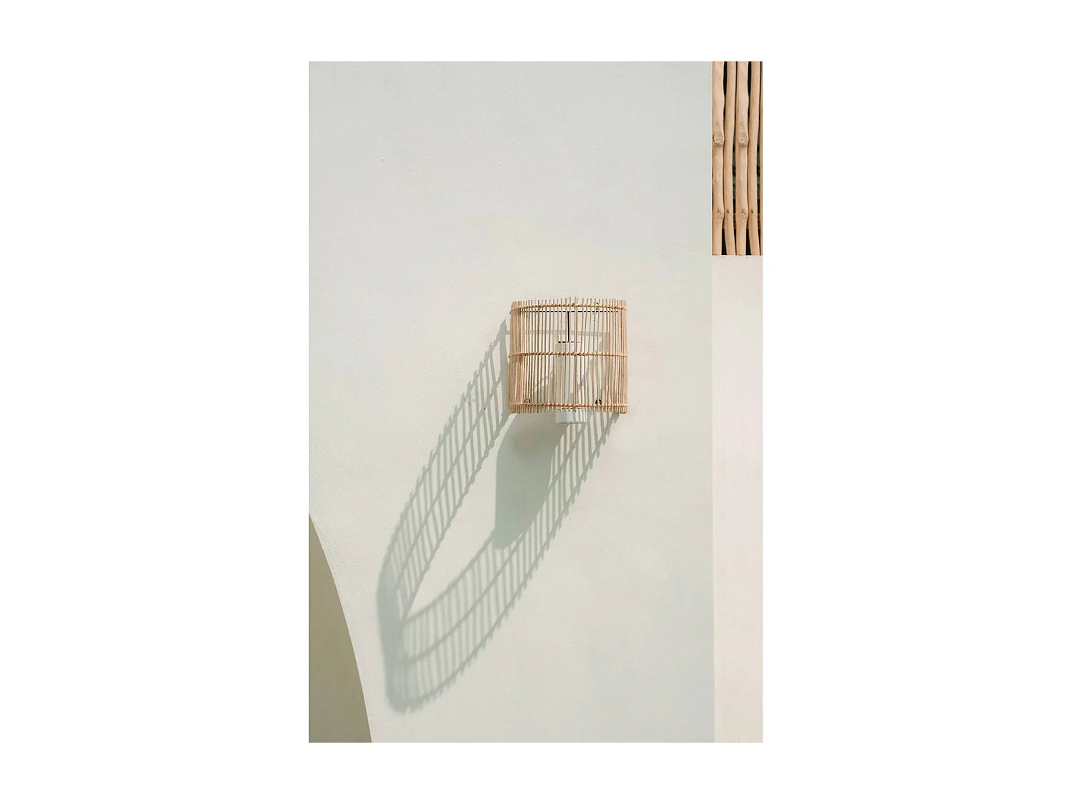 Applique Gigi en rotin par Bazar Bizar