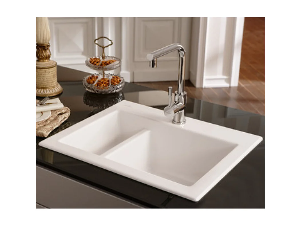 Evier 1 cuve et demi VILLEROY ET BOCH Subway 60 XM 62 x 51 cm sans egouttoir Creme CeramicPlus avec vidage manuel