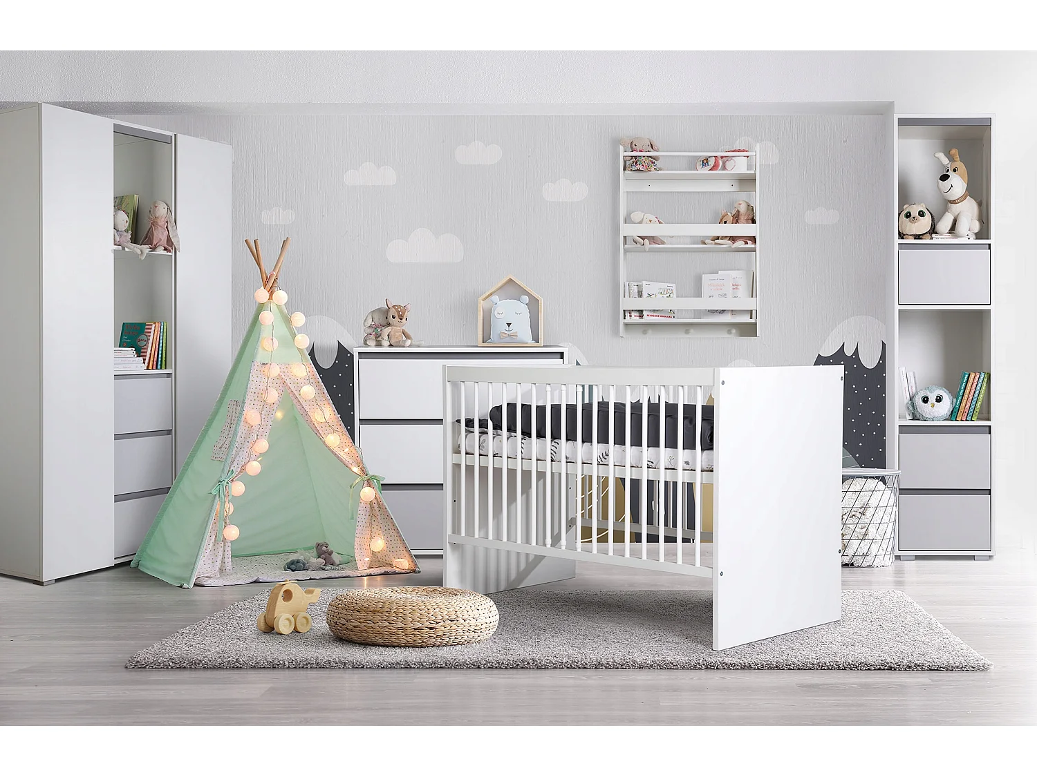 Lit bébé 120x60cm Blanc DALYA barreaux amovible et barrière de sécurité inclus