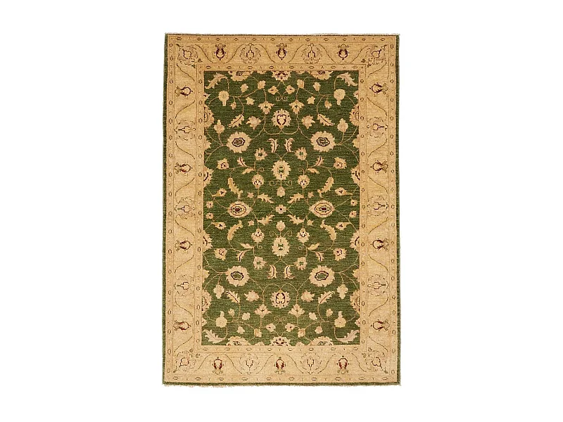 Authentique tapis d'Orient 122x179 fait main en laine beige et vert CHOBY