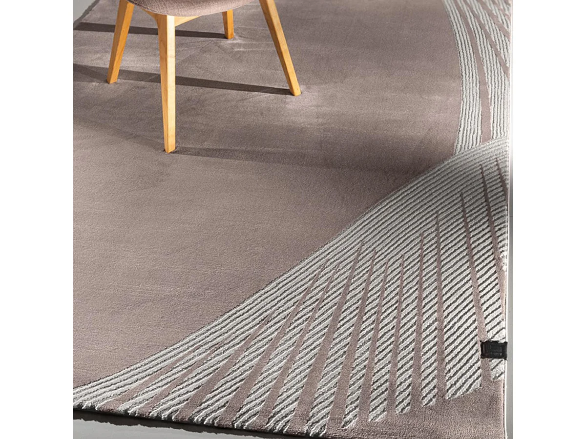 tapis salon 190x290 tissé rose et gris rectangle motif géométrique OBEROI