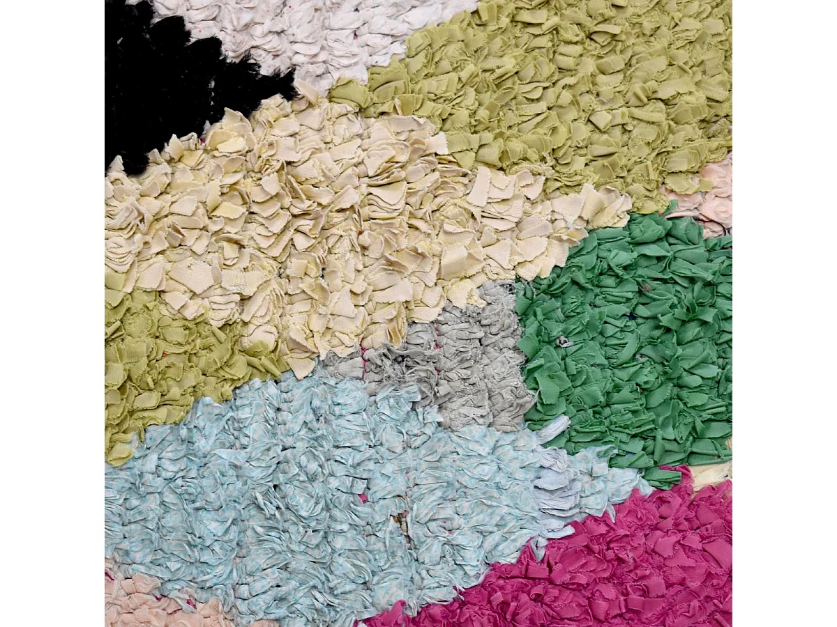 Authentique tapis berbère 100x245 fait main en tissu recyclé multicolore BOUCHAROUETTE 61