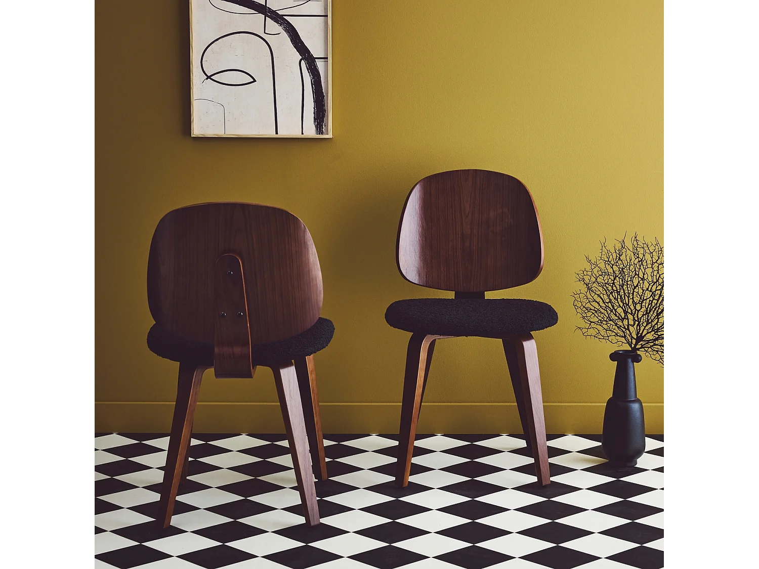 Silla curvada de madera y borreguito, set de 2 negro