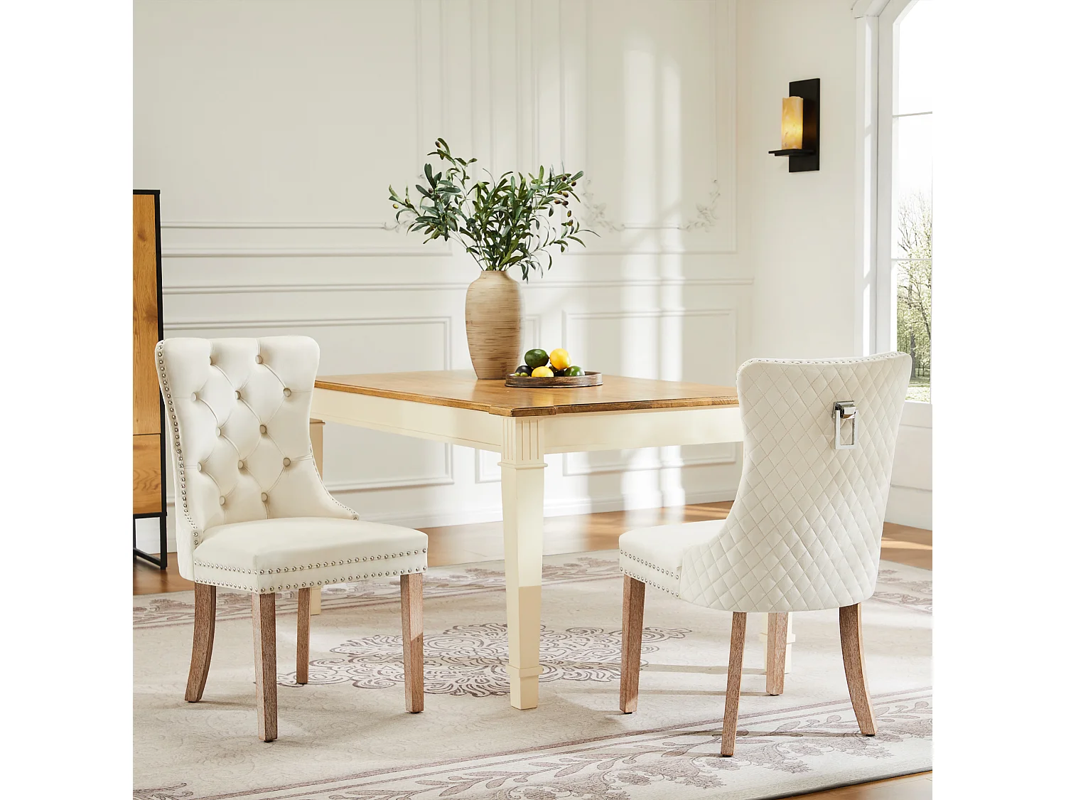 Juego de 2 sillas de comedor de terciopelo - patas de madera maciza - respaldo con diseño de rombos - beige