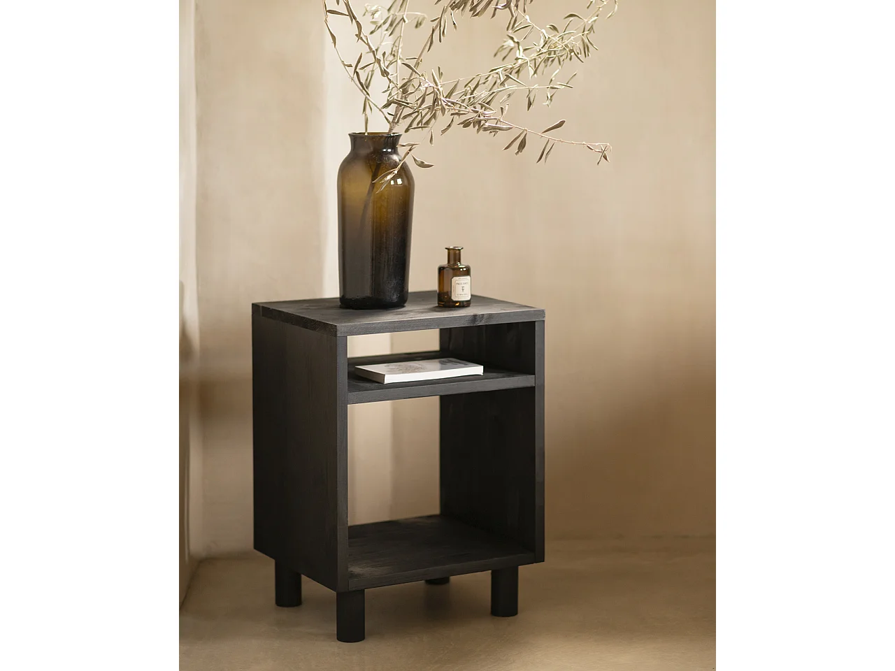 Comodino in legno massello in colore nero 50,5x32cm - HERA  - DECOWOOD