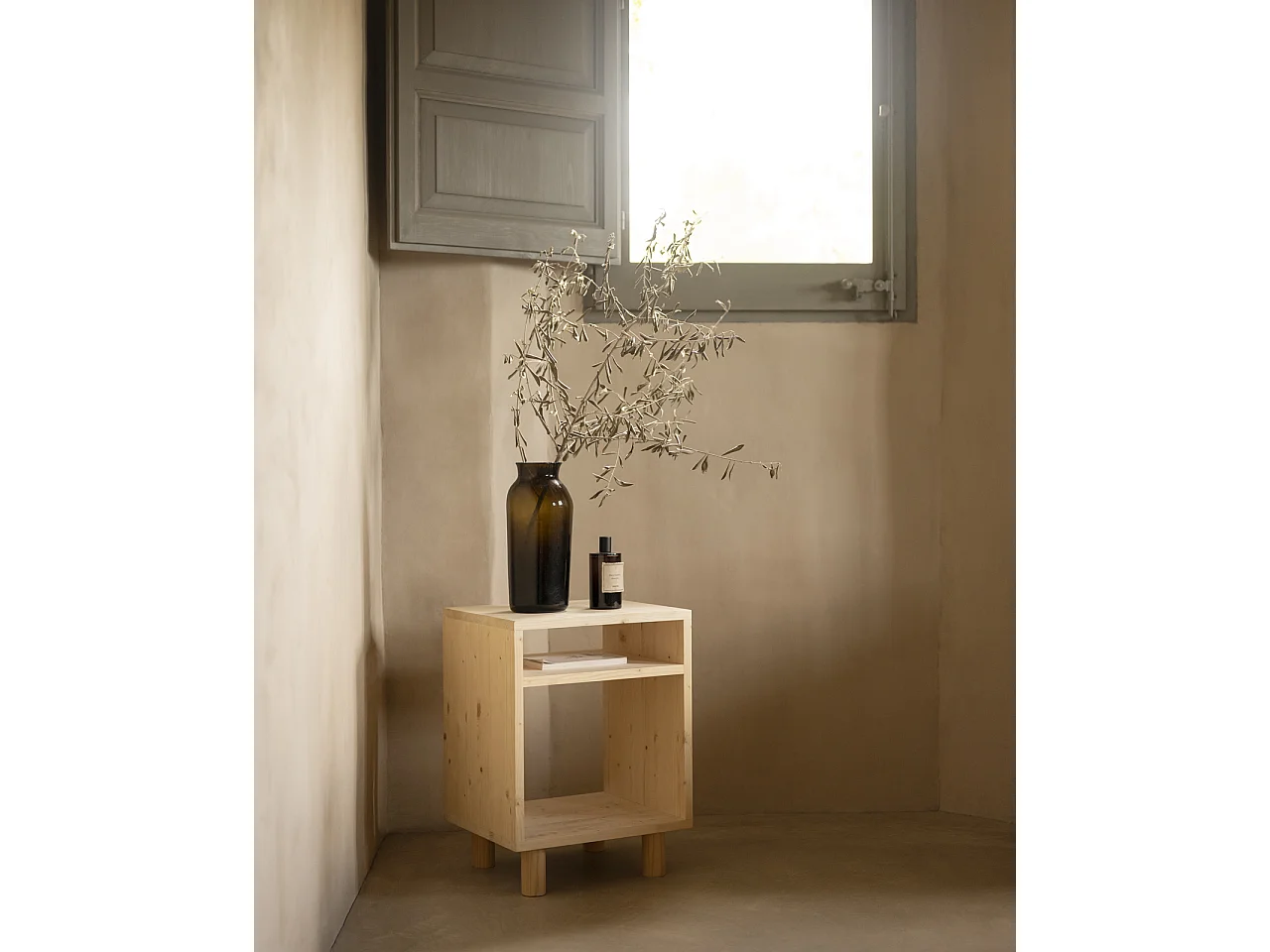 Comodino in legno massello in colore naturale di 50,5x32cm - HERA  - DECOWOOD