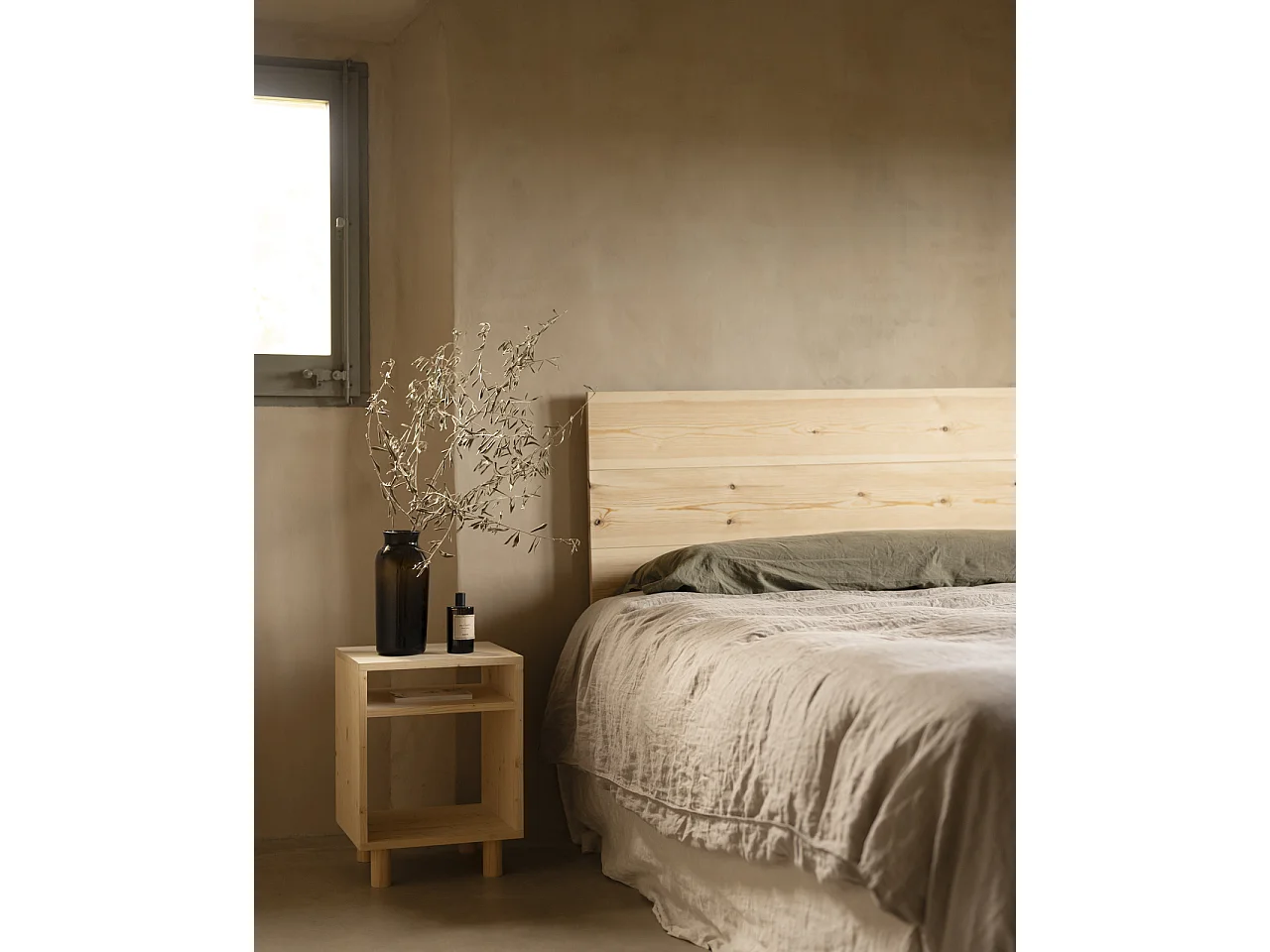 Table de chevet en bois massif ton naturel 50,5x32cm - HERA - DECOWOOD