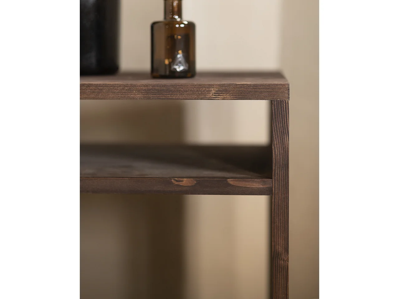 Comodino in legno massello in colore noce 50,5x32cm - HERA  - DECOWOOD