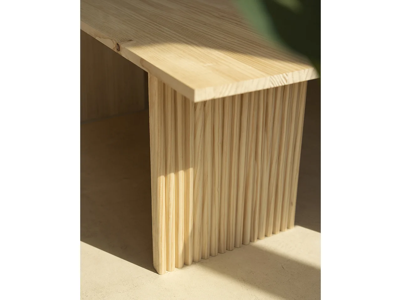 Panca rettangolare in legno masello in tono marrone chiaro 120x45cm - BALI - DECOWOOD