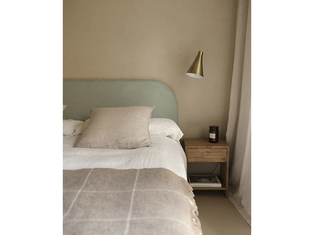 Tête de lit déhoussable en velours côtelé vert bleuté 140x110cm - LOLA - DECOWOOD