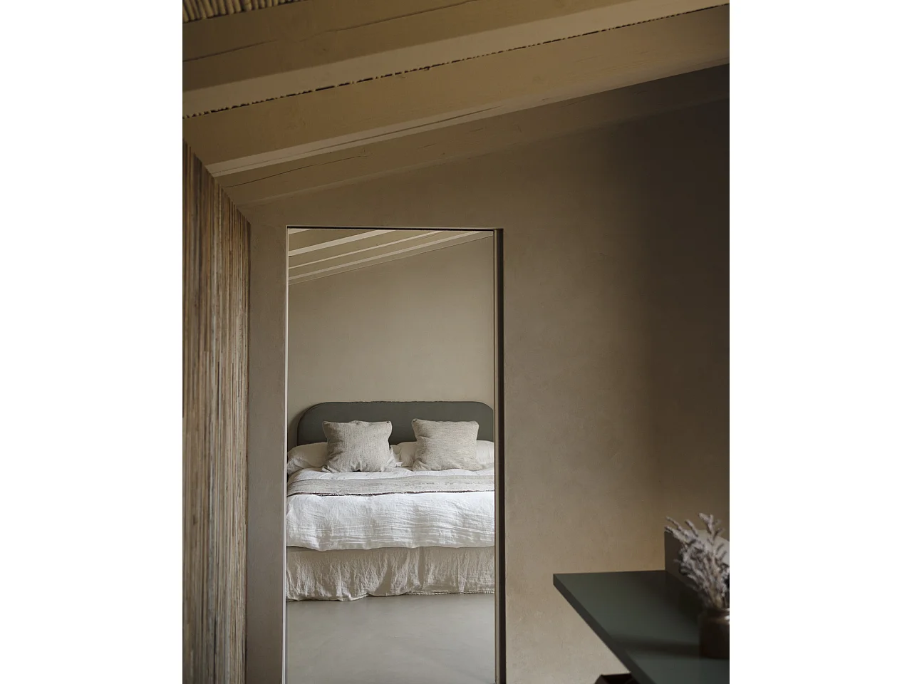 Testiera imbottita rimovibile in velluto in tono grigio scuro 140x110cm - LOLA - DECOWOOD