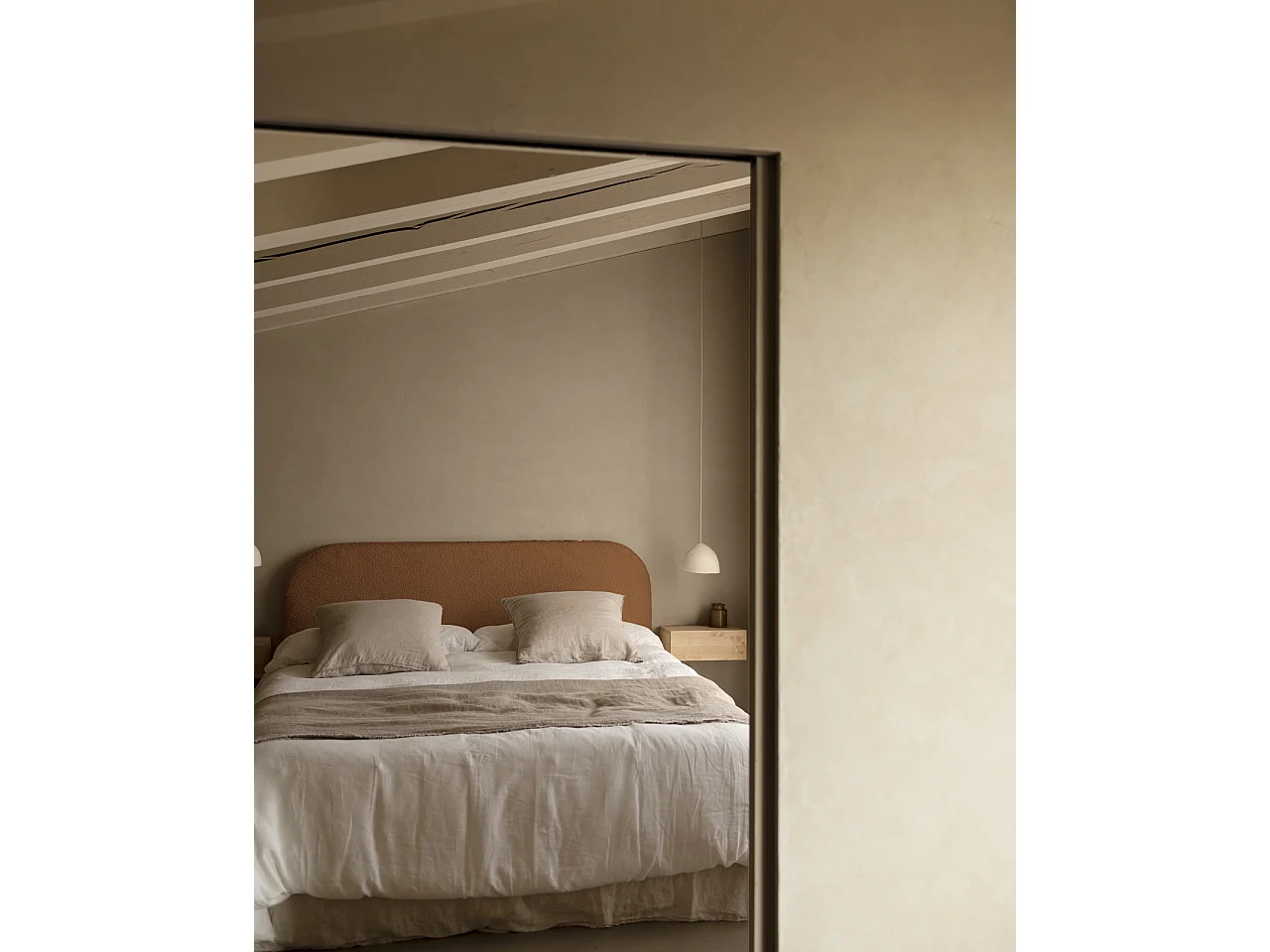 Testiera imbottita sfoderabile in bouclé in tono rame 160x110cm - BERTA - DECOWOOD