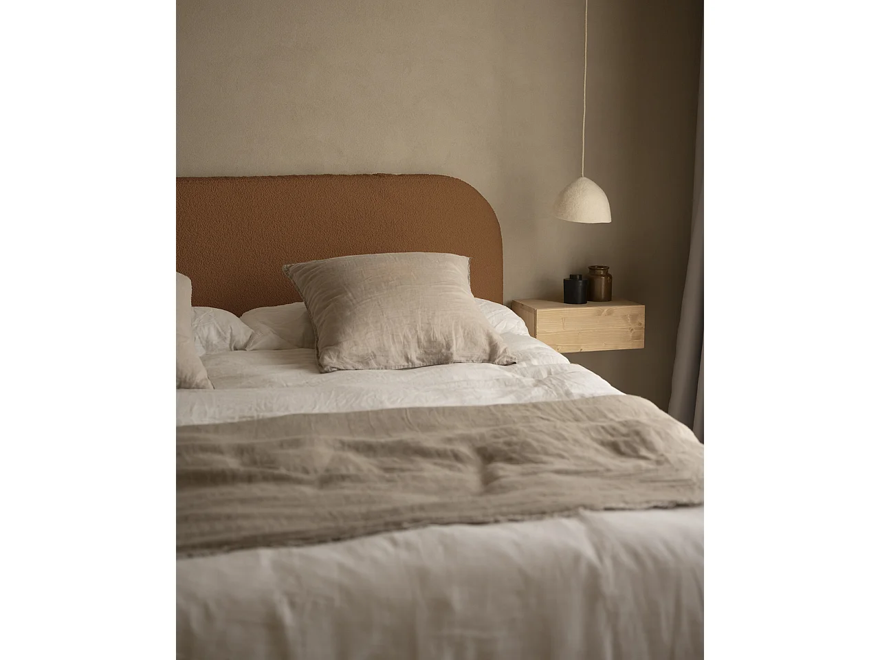 Testiera imbottita sfoderabile in bouclé in tono rame 160x110cm - BERTA - DECOWOOD