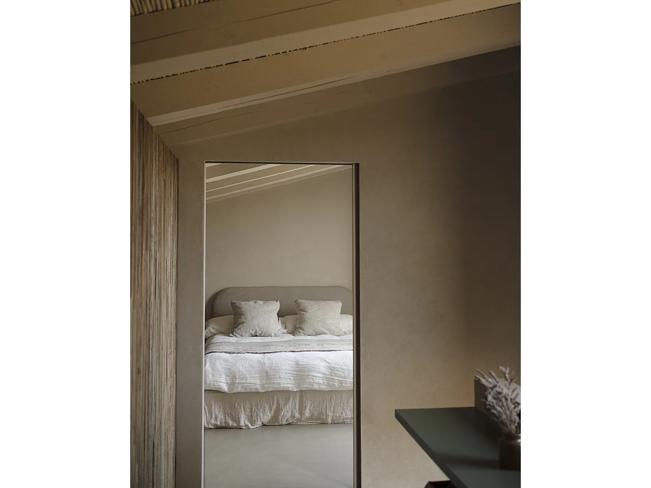 Testiera imbottita rimovibile in velluto in tono marrone 180x110cm - LOLA - DECOWOOD