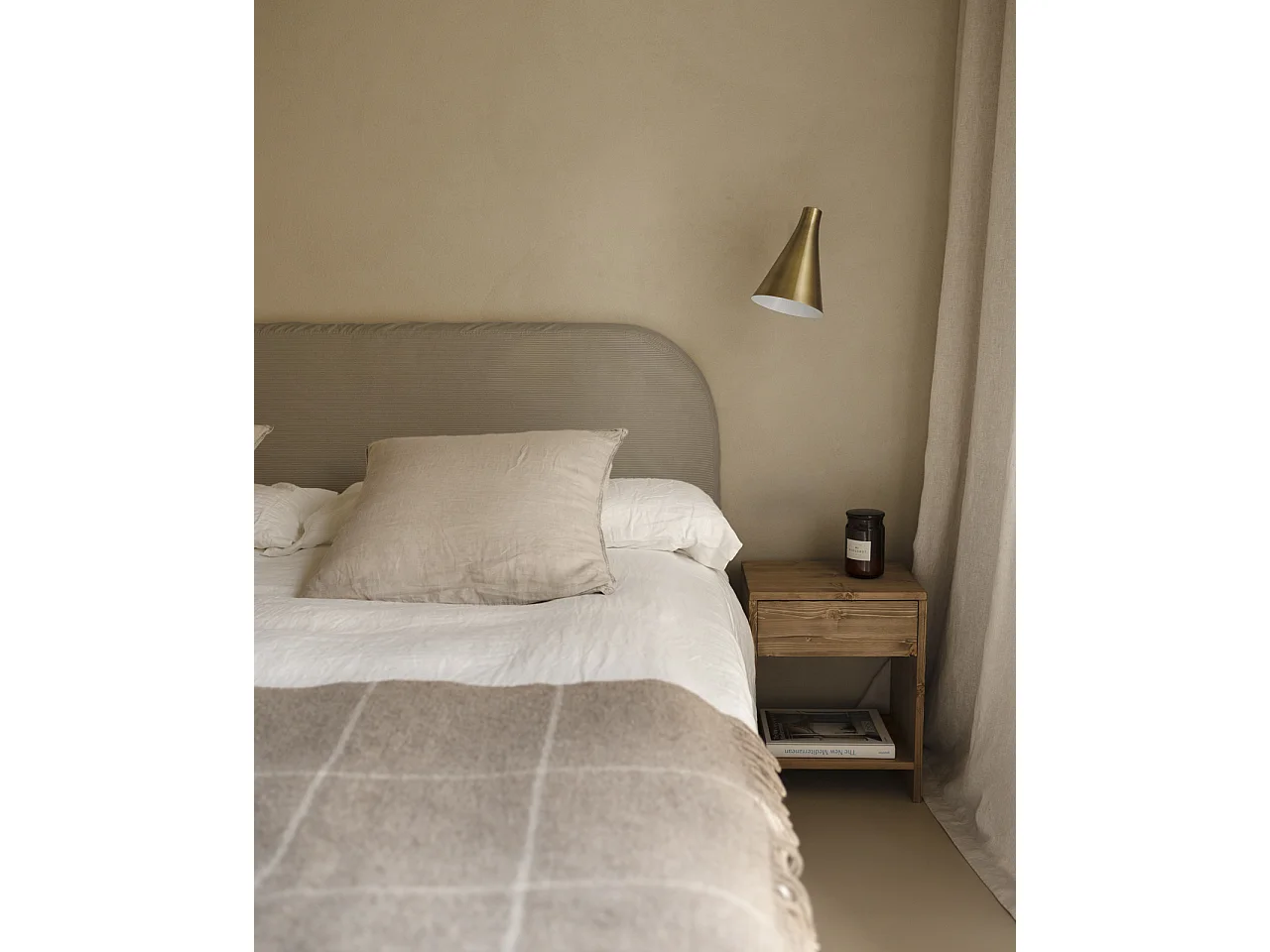 Cabecero tapizado desenfundable de pana marrón topo de 180x110cm - LOLA - DECOWOOD