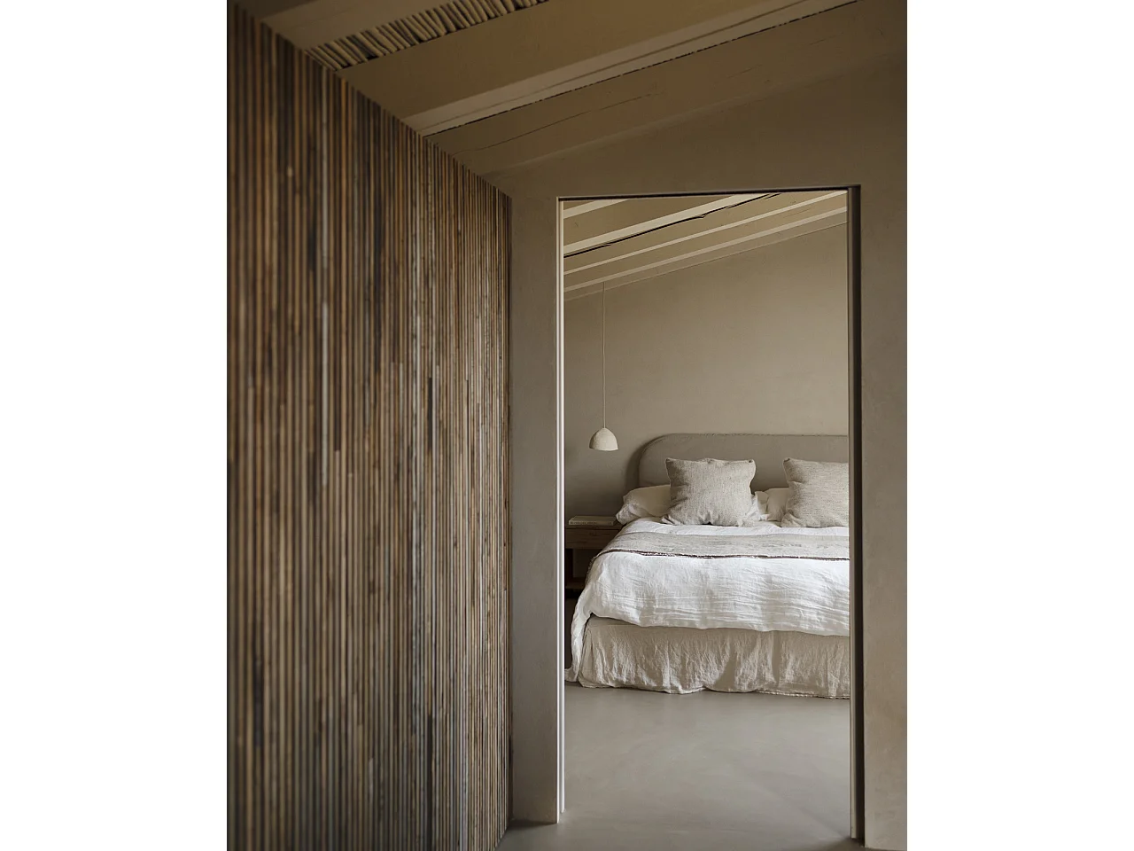 Cabecero tapizado desenfundable de pana marrón topo de 140x110cm - LOLA - DECOWOOD