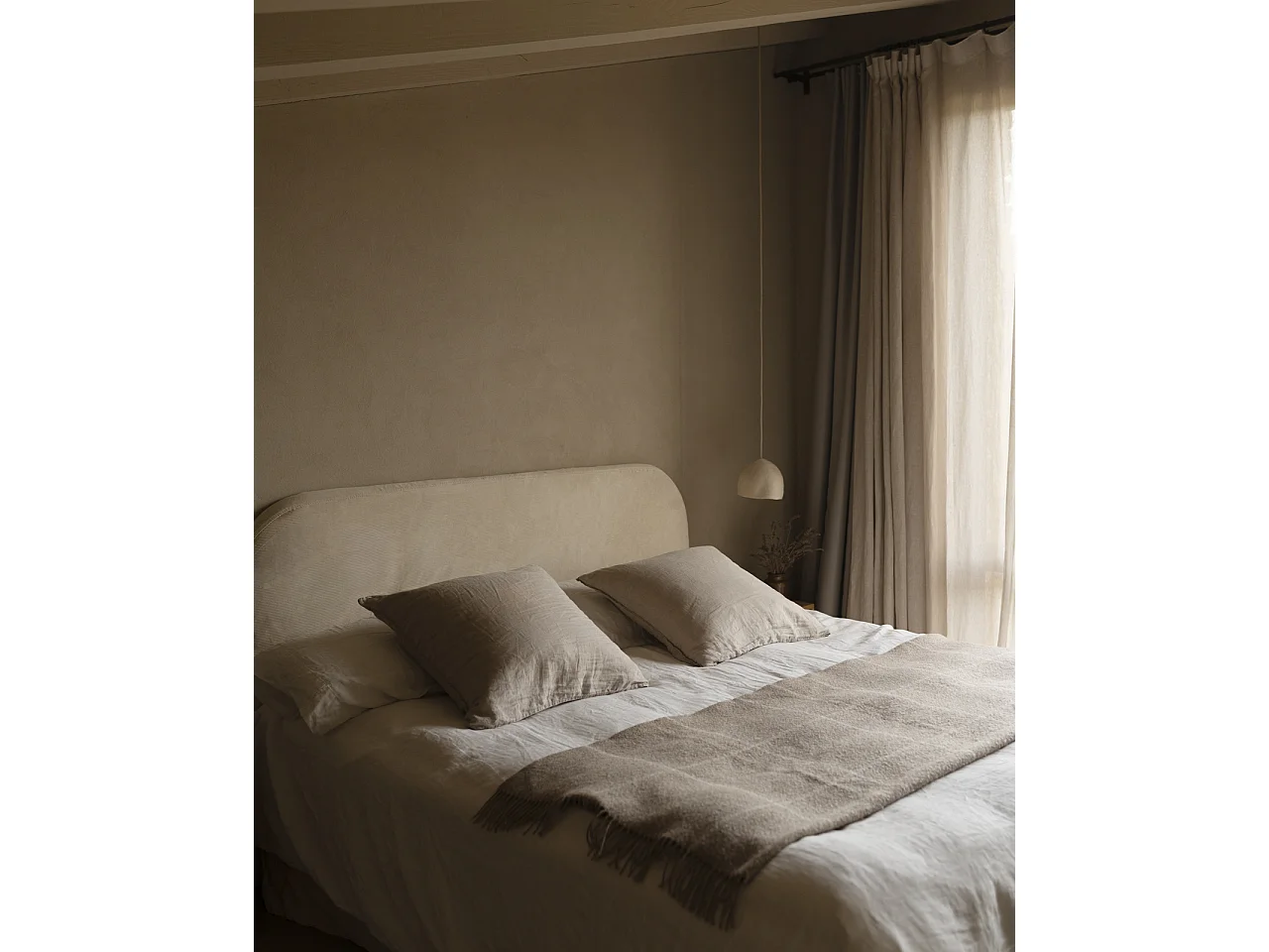 Cabecero tapizado desenfundable de pana beige de 180x110cm - LOLA - DECOWOOD