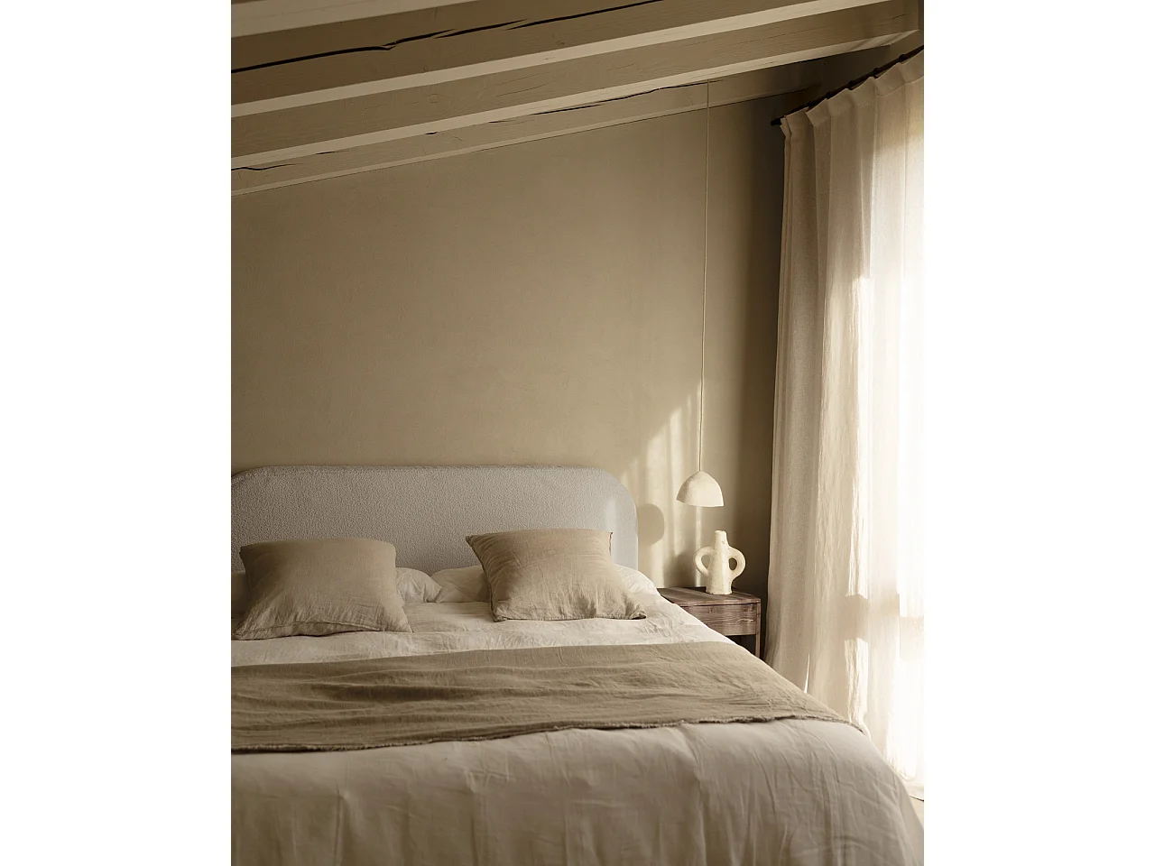 Testiera imbottita sfoderabile in bouclé in tono grigio chiaro 180x110cm - BERTA - DECOWOOD