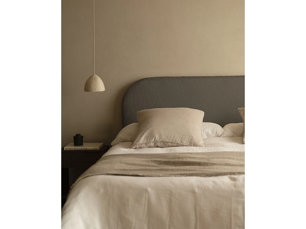 Testiera imbottita sfoderabile in bouclé in tono grigio scuro 160x110cm - BERTA - DECOWOOD