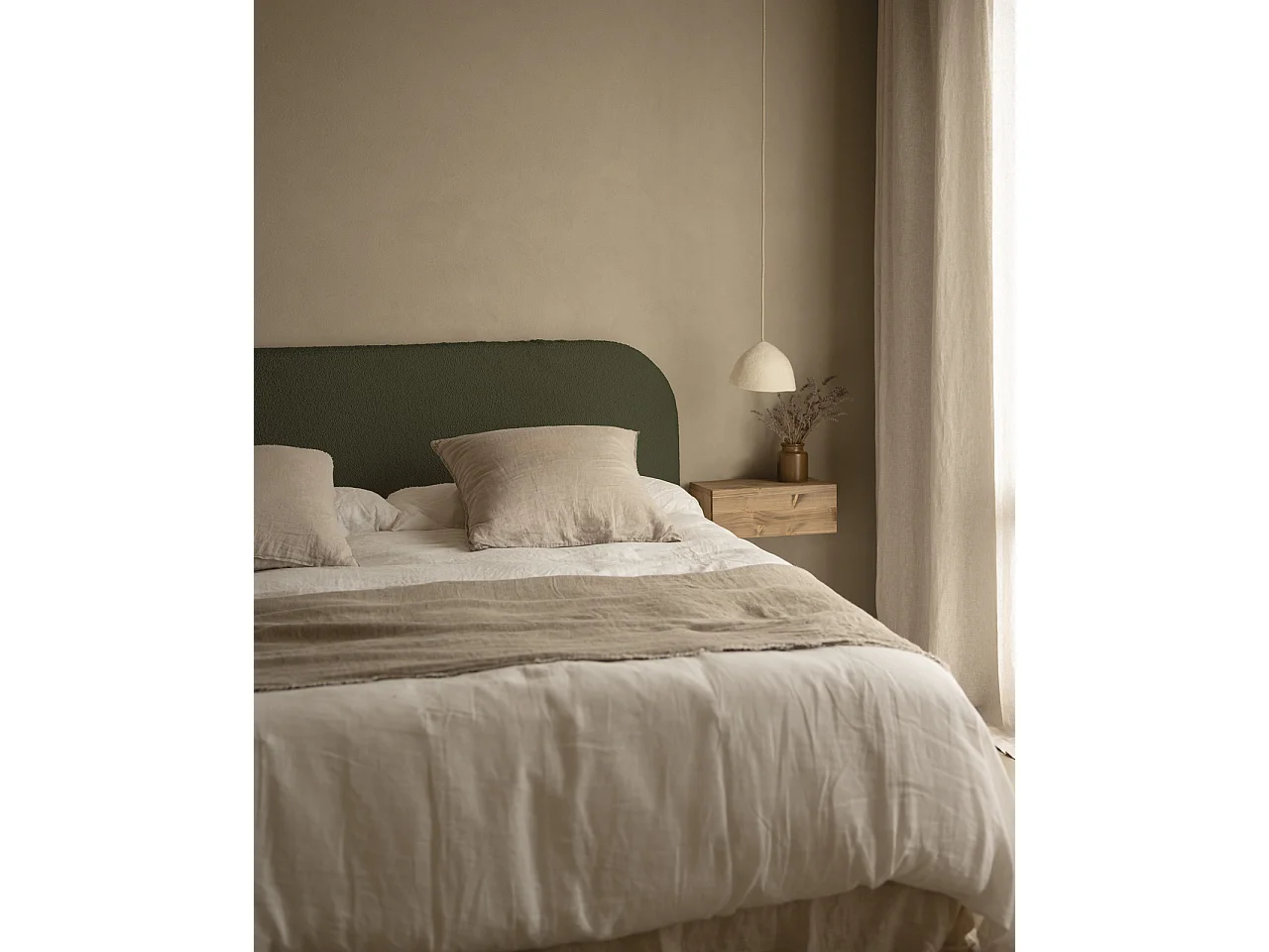 Testiera imbottita sfoderabile in bouclé in tono verde 140x110cm - BERTA - DECOWOOD