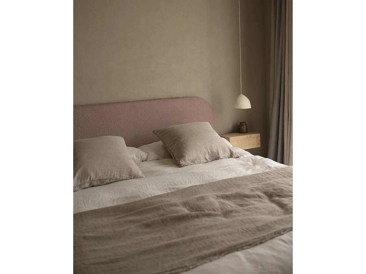 Testiera imbottita sfoderabile in bouclé in tono rosa 160x110cm - BERTA - DECOWOOD