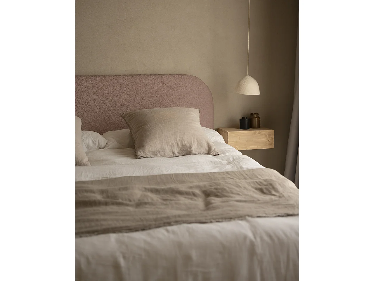 Testiera imbottita sfoderabile in bouclé in tono rosa 140x110cm - BERTA - DECOWOOD