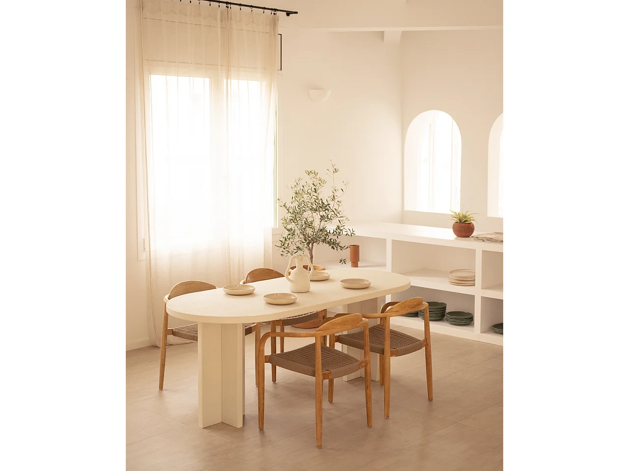 Table de salle à manger ovale en microciment blanc cassé 180x75cm - TOKYO - DECOWOOD