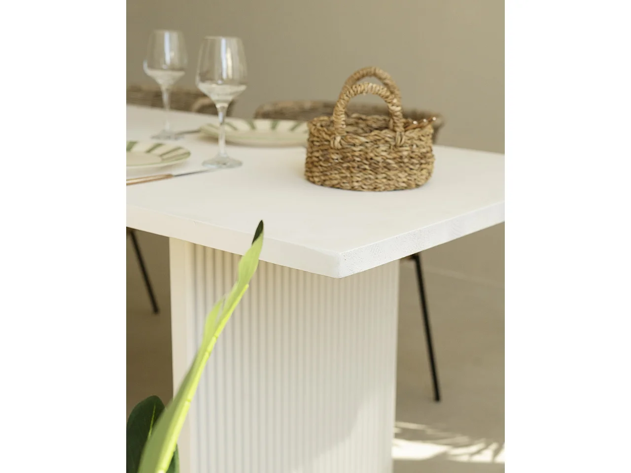 Table de salle à manger en bois blanc 200x75cm - BALI - DECOWOOD