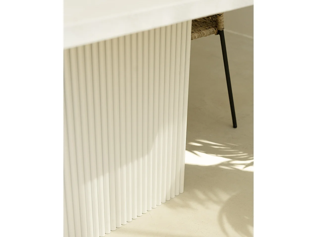 Table de salle à manger en bois blanc 200x75cm - BALI - DECOWOOD