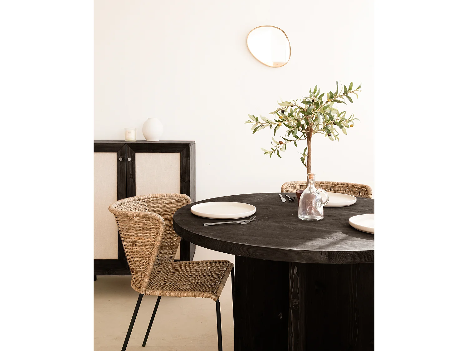 Tavolo da pranzo rotondo in legno massello in tono nero 110x75cm - TOKYO - DECOWOOD