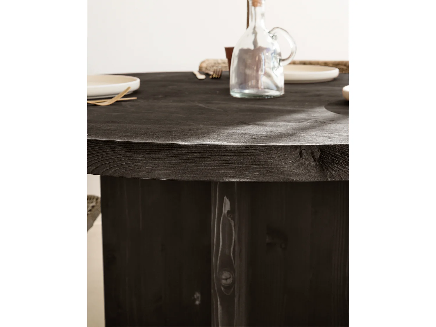 Tavolo da pranzo rotondo in legno massello in tono nero 110x75cm - TOKYO - DECOWOOD