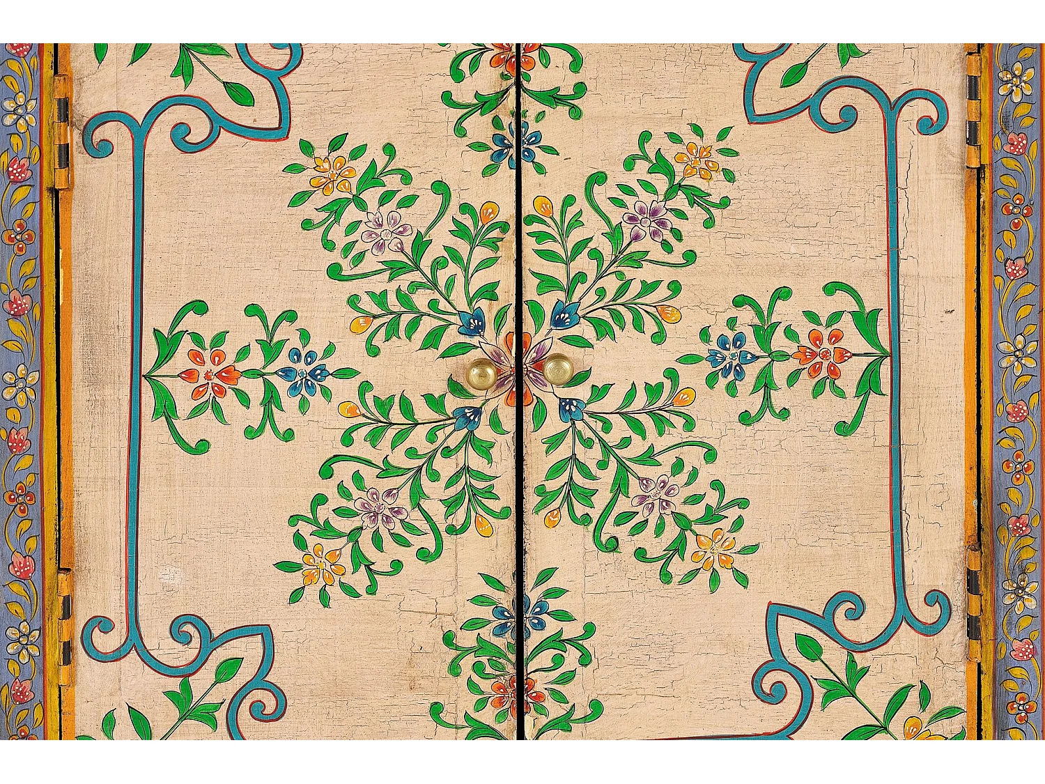 Table d'appoint en bois de manguier 65 cm, style ethnique artisanal - 77 x 65 x 33 cm