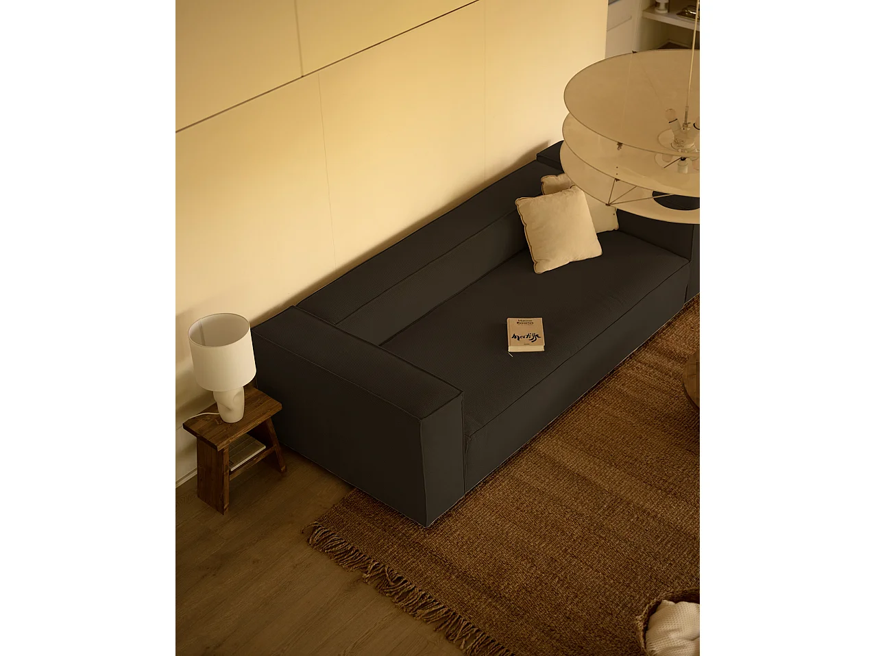 Sofá de 4 plazas de pana color gris oscuro 260x70x110cm - LOLA - DECOWOOD