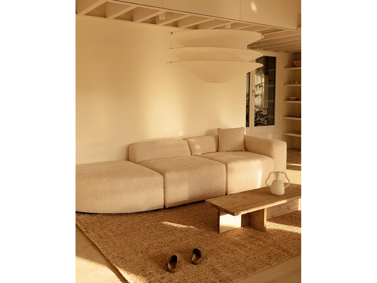 Sofá de 3 módulos con curva izquierda de bouclé color beige 320x70x110cm - BERTA - DECOWOOD