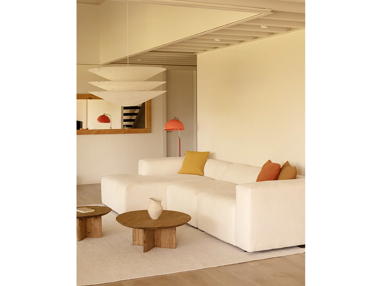 Sofá de 3 módulos con chaise longue izquierdo de bouclé blanco 330x70x172cm - BERTA - DECOWOOD