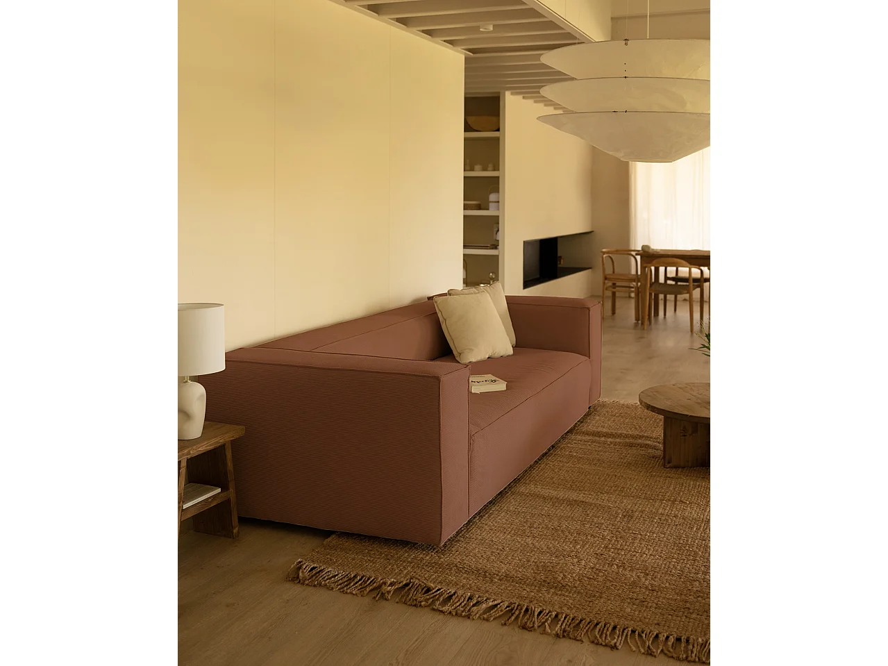 Divano 3/4 posti in velluto a coste colore corallo 210x110cm