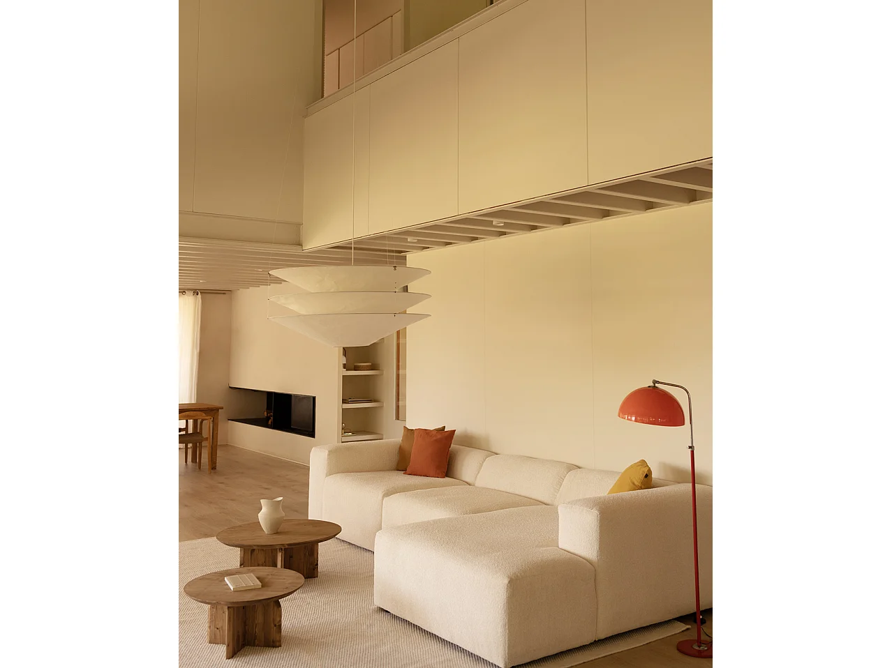 Sofá de 3 módulos con chaise longue derecho de bouclé blanco 330x70x172cm - BERTA - DECOWOOD