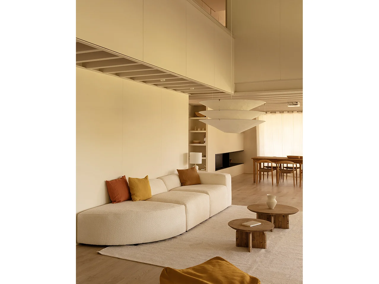 Divano a 3 moduli con curva a sinistra in bouclé bianco 320x110cm