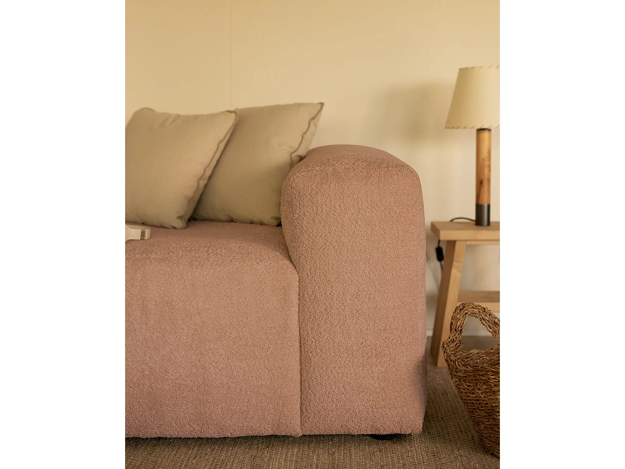 Divano a 3 moduli in bouclé rosa 330x110cm