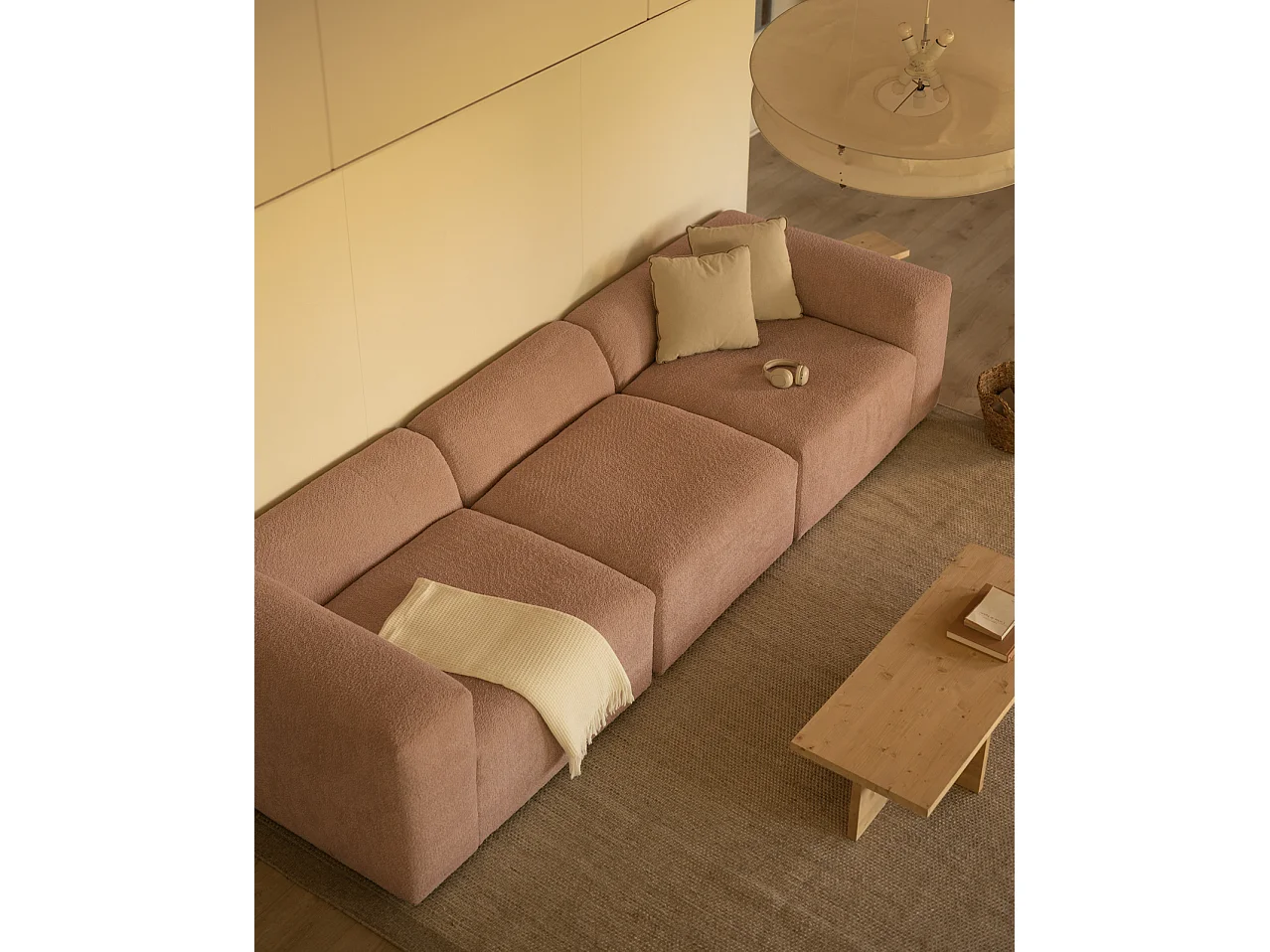 Divano a 3 moduli in bouclé rosa 330x110cm