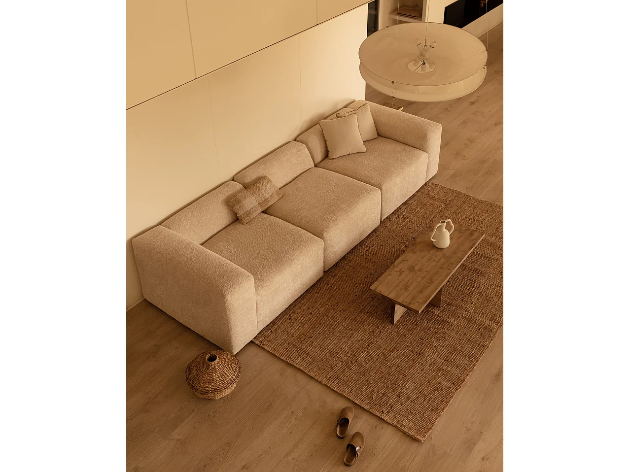 Divano a 3 moduli in bouclé colore beige 330x110cm